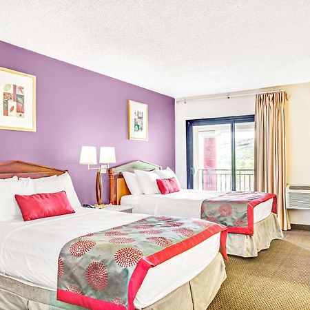 Ramada By Wyndham Rockaway Otel Dış mekan fotoğraf
