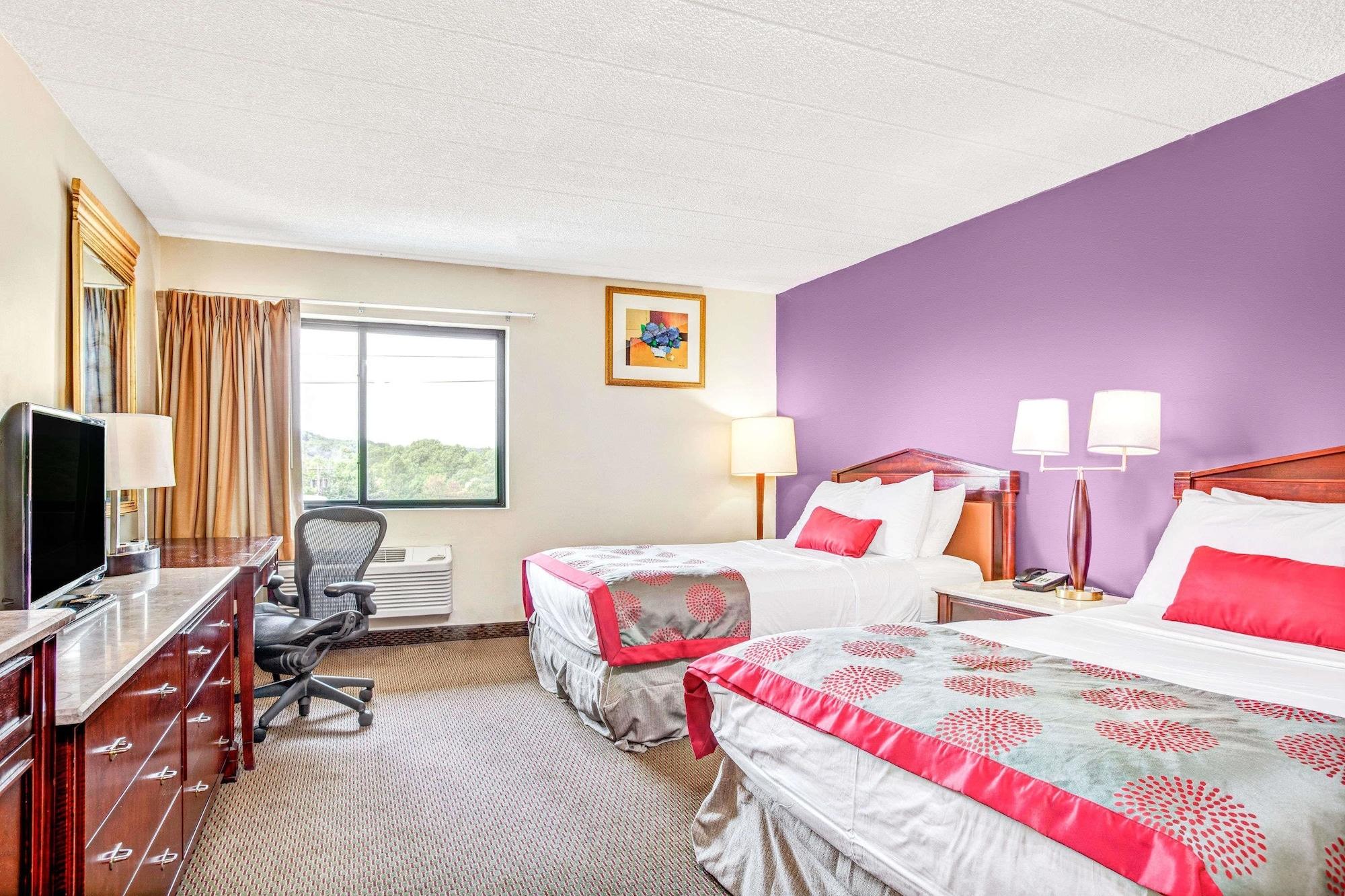 Ramada By Wyndham Rockaway Otel Dış mekan fotoğraf