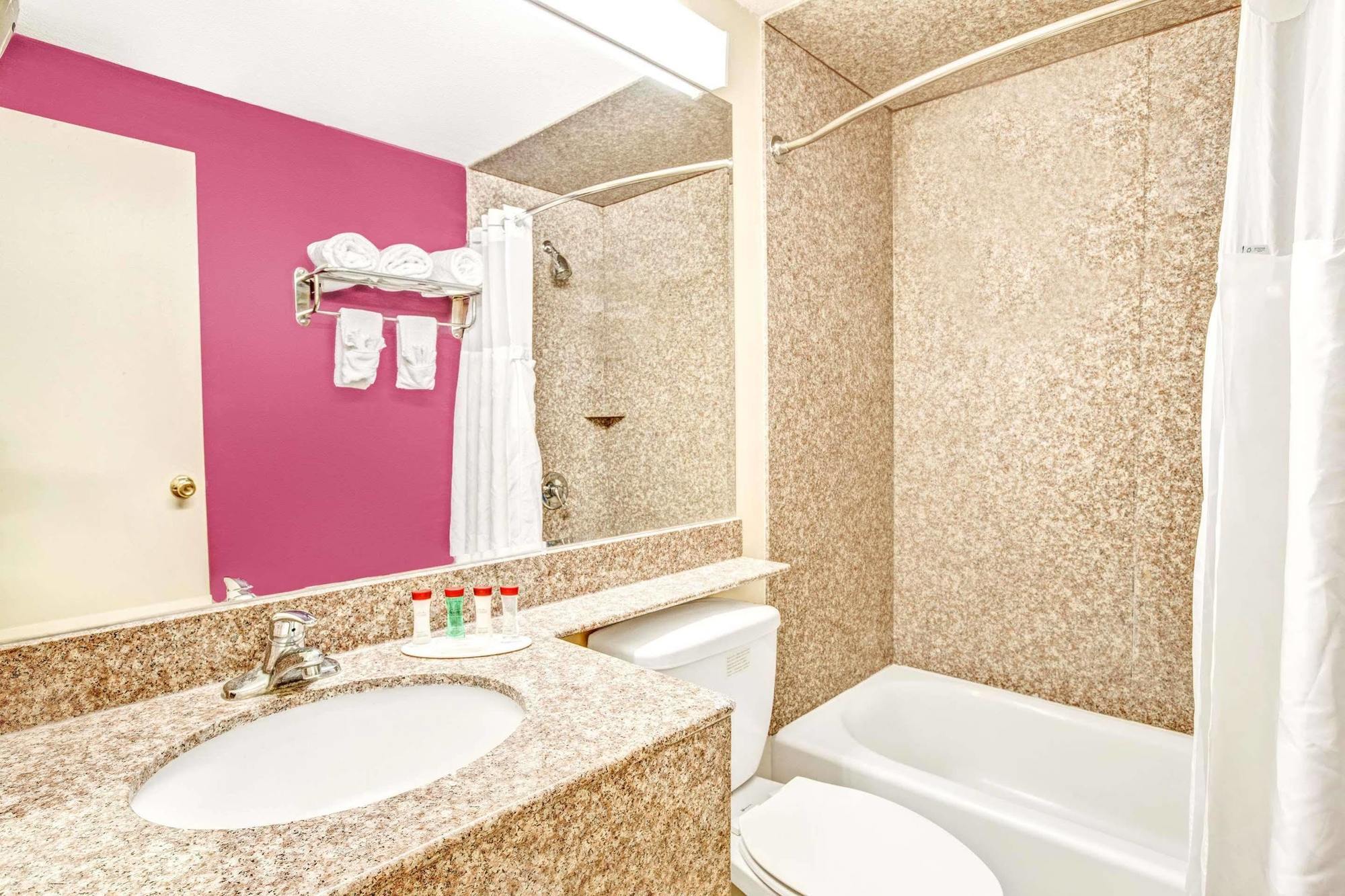 Ramada By Wyndham Rockaway Otel Dış mekan fotoğraf