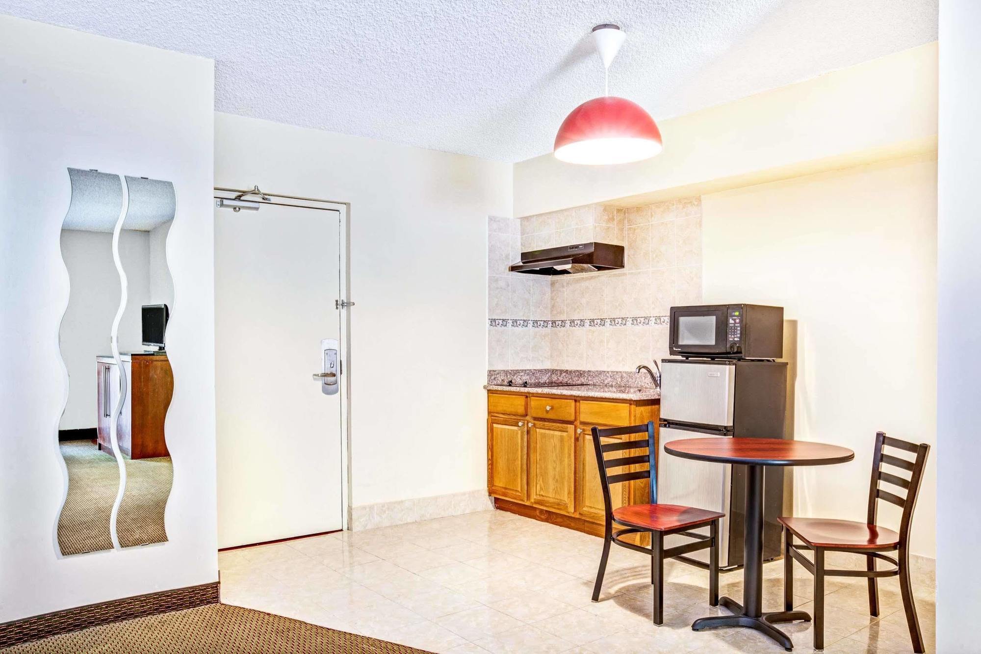 Ramada By Wyndham Rockaway Otel Dış mekan fotoğraf